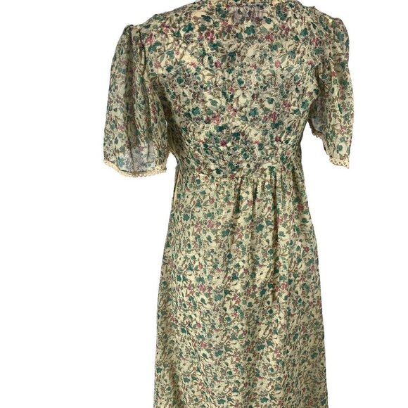 Jinty’s of London Vintage Cottage Core Small Floral Pattern Flutter Sleeve Dress - Picture 10 of 16